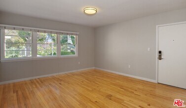 1130 Lake St-Unit -1 in Los Angeles, CA - Building Photo - Building Photo