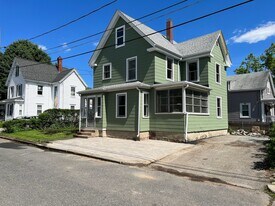 28 Alden Pl in Newton, MA - Building Photo