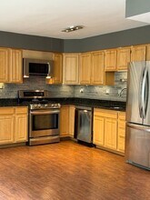 1044 Ontario St, Unit 1C in Oak Park, IL - Building Photo - Building Photo