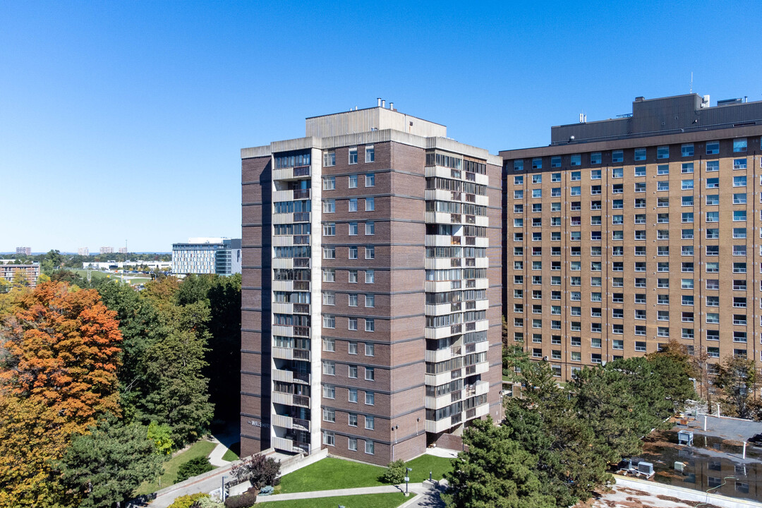 The Wilshire in Toronto, ON - Building Photo