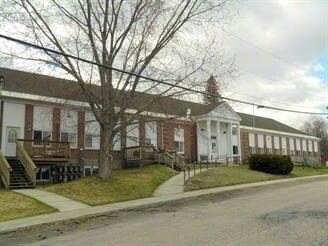 School Street Manor in Milton, VT - Building Photo