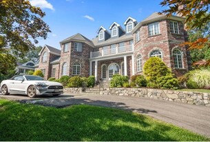 60 Forest Ave in Newton, MA - Building Photo