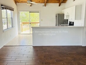 805 St Petersburg Dr W in Oldsmar, FL - Building Photo - Building Photo