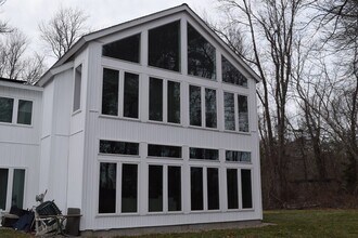 25 Sturges Rd in Sharon, MA - Building Photo - Building Photo