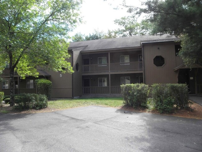 property at 5 Hummingbird Rd