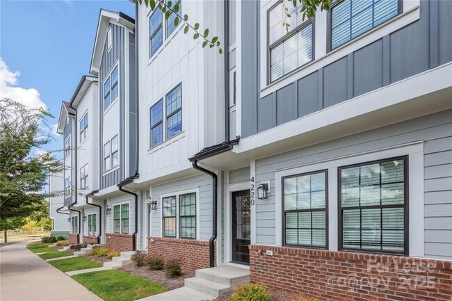 4244 Mora Mdw Ln in Charlotte, NC - Building Photo - Building Photo