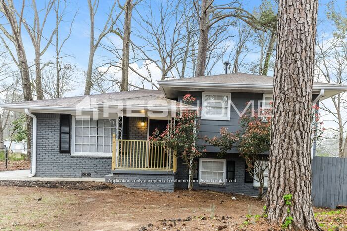 517 Village Ln Photo