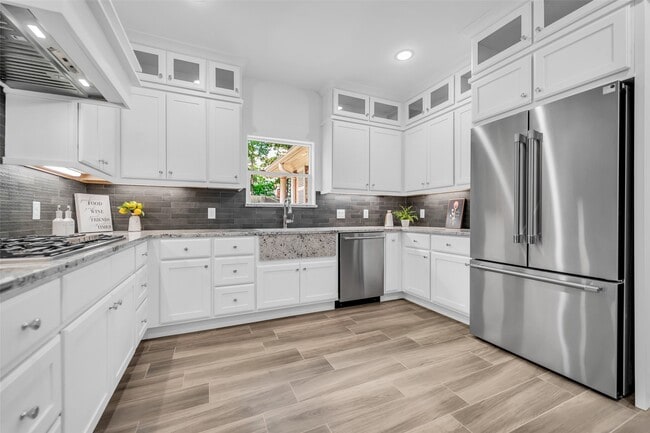 property at 11314 Williamsburg