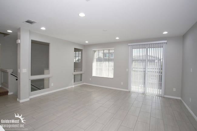 5936 Aurora Gold Ave in Las Vegas, NV - Building Photo - Building Photo