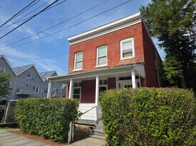 30 Delano St in Poughkeepsie, NY - Building Photo
