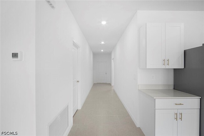 4087 Lattuca Ln in Ft. Myers, FL - Building Photo - Building Photo