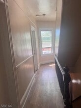 329 Wagaraw Rd in Hawthorne, NJ - Building Photo - Building Photo