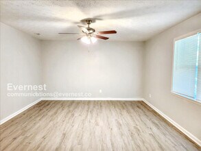 10202 Hamilton Glen in Jonesboro, GA - Building Photo - Building Photo