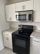 1401 NW 45th St in Pompano Beach, FL - Building Photo - Building Photo