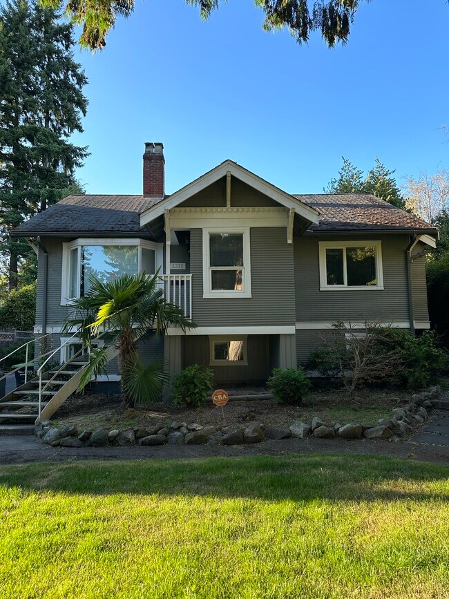 3375 W 34th Ave in Vancouver, BC - Building Photo - Building Photo