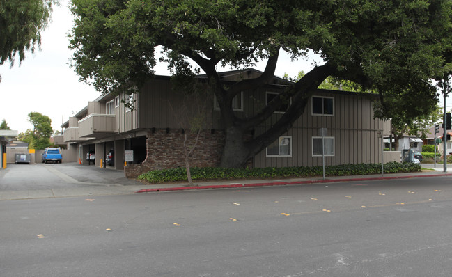 603 E 5th Ave in San Mateo, CA - Building Photo - Building Photo