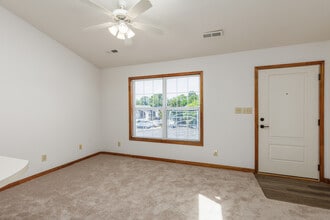 Timber East Apartments in Lynchburg, VA - Building Photo - Interior Photo