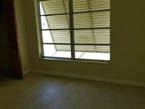 158 SE Lucero Dr in Port St. Lucie, FL - Foto de edificio - Building Photo