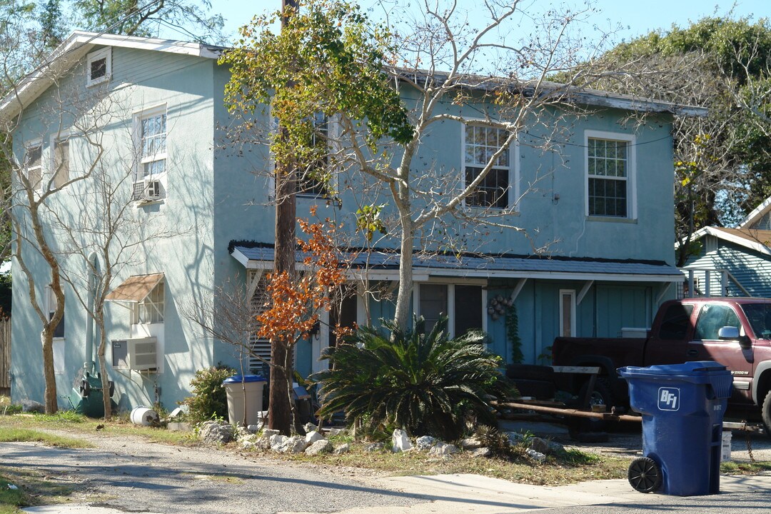 331 Wilson Ave in Aransas Pass, TX - Building Photo