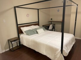 10785 Silver Creek Dr in Pensacola, FL - Building Photo