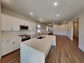505 Speckled Orchid Pl in Henderson, NV - Building Photo - Building Photo