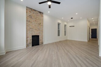 1242 N Campbell Ave in Chicago, IL - Building Photo - Building Photo