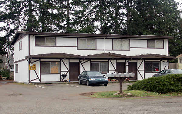 8914 Veterans Dr SW in Lakewood, WA - Building Photo - Building Photo