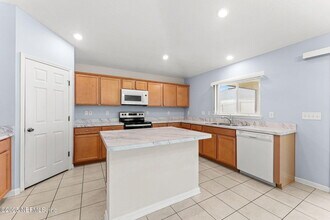 12314 Vista Point Cir in Jacksonville, FL - Building Photo - Building Photo