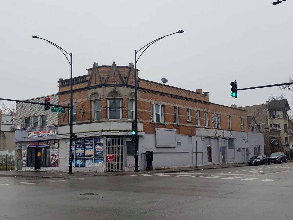 3357 W Chicago Ave in Chicago, IL - Building Photo