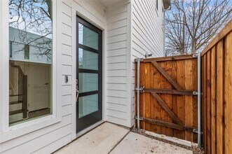 913 Bayonne St in Dallas, TX - Building Photo - Building Photo