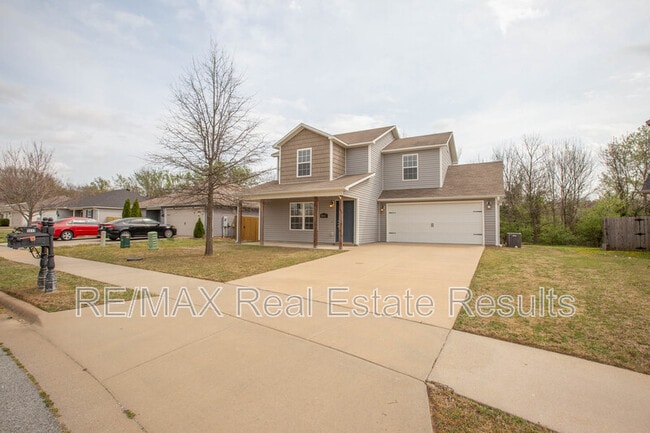 5411 SW Cherry Creek Rd in Bentonville, AR - Building Photo - Building Photo