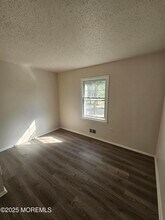 1024 Irving Pl in Toms River, NJ - Building Photo - Building Photo