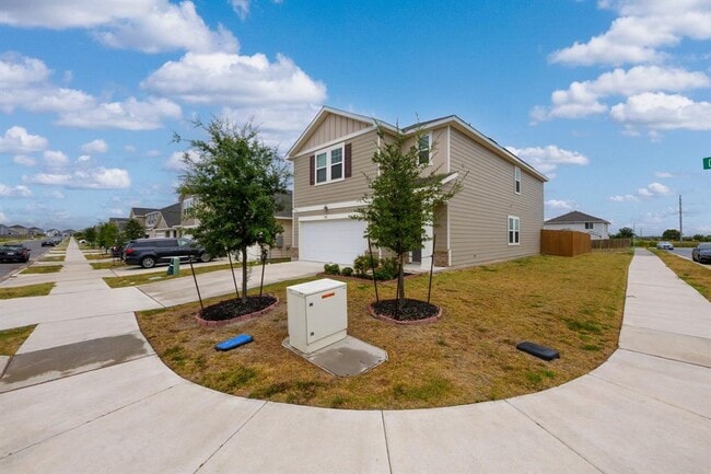 200 Gemsbok Rd in Hutto, TX - Building Photo - Building Photo