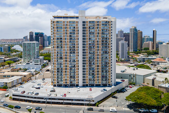 Kapiolani Manor in Honolulu, HI - Building Photo - Building Photo