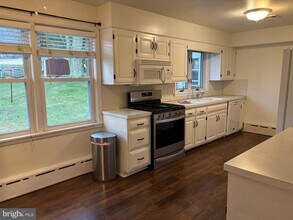 5424 Valley View Dr in Gap, PA - Building Photo - Building Photo