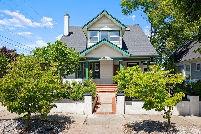 1028 W Chelan Ave in Spokane, WA - Building Photo - Building Photo