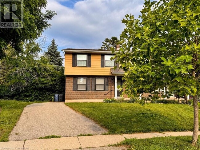 property at 24 Windermere Ct