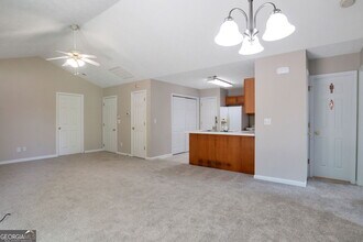 413 Autumn Lake Ct in Mcdonough, GA - Building Photo - Building Photo