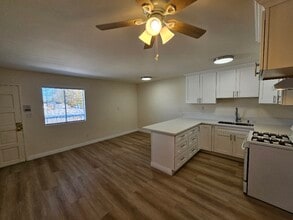 14323 Haynes St in Los Angeles, CA - Building Photo - Building Photo