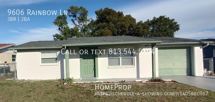 9606 Rainbow Ln in Port Richey, FL - Building Photo