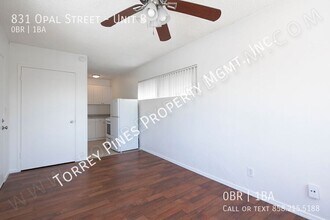 831 Opal St in San Diego, CA - Building Photo - Building Photo