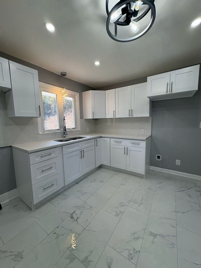14 Pine Rock Rd in New Haven, CT - Foto de edificio - Building Photo