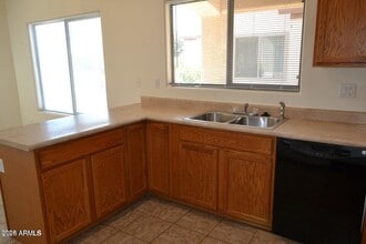 6746 E Superstition Way in Florence, AZ - Building Photo - Building Photo