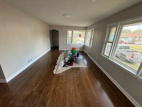 31 Webb St in Calumet City, IL - Building Photo - Building Photo