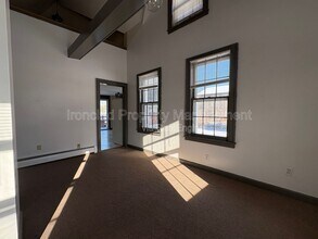 320 Chamberlain Rd in Middletown, CT - Building Photo - Building Photo