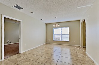 610 Fisher Ct in Kissimmee, FL - Building Photo - Building Photo