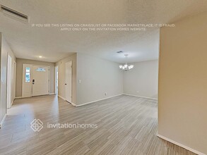 1607 Baker Rd in Lutz, FL - Building Photo - Building Photo