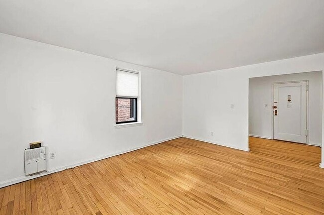 302 96th St in Brooklyn, NY - Building Photo - Building Photo