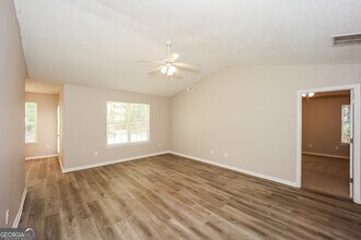 64 Mineral Springs Ln in Newnan, GA - Building Photo - Building Photo