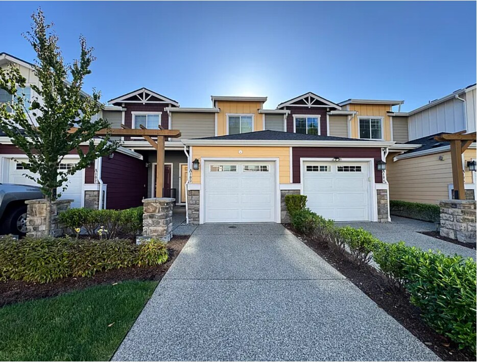 22328 88th Ave S in Kent, WA - Building Photo